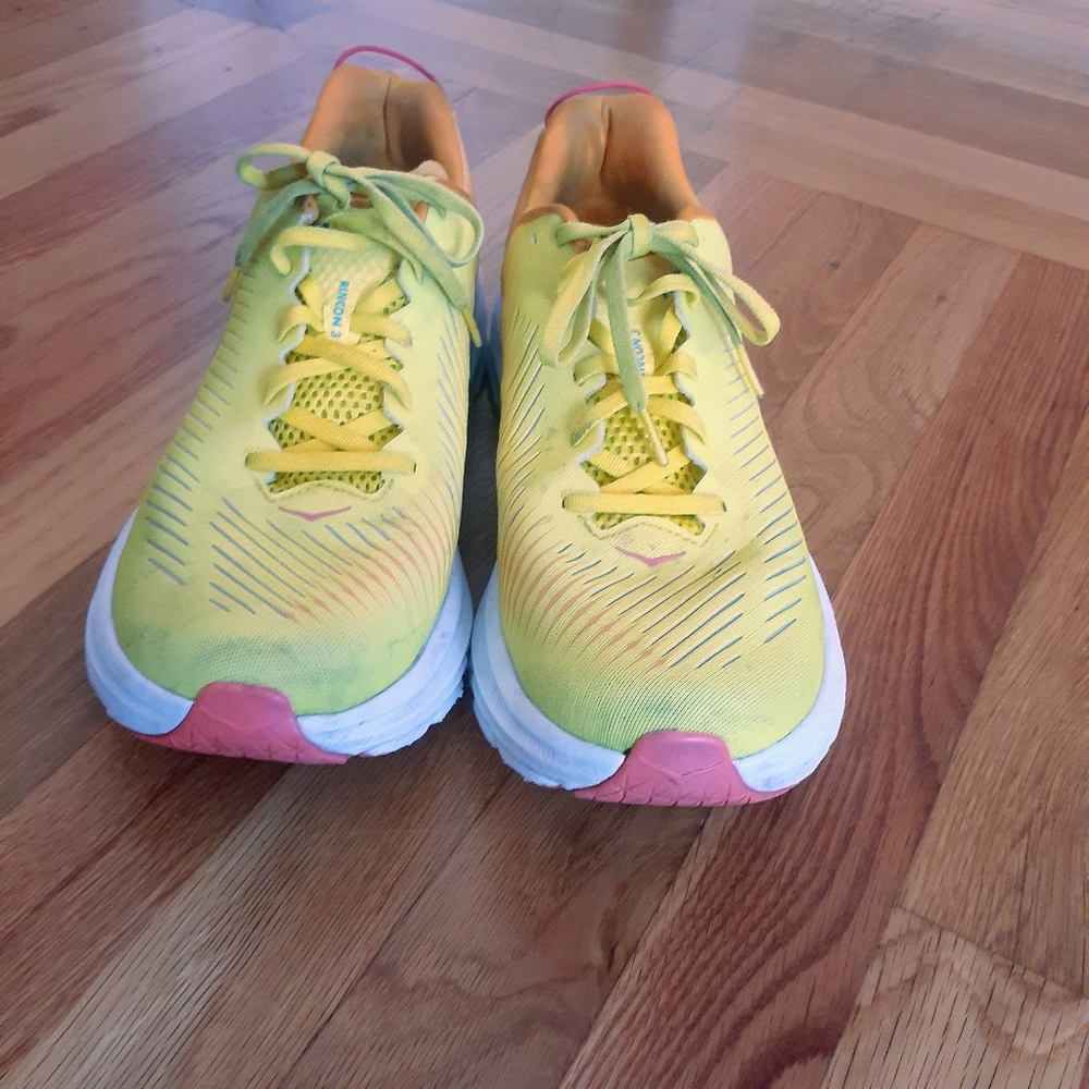HOKA OneOne Rincon 3 Men's Shoes Illuminating / Radiant SZ 11.5 D HOKA OneOne